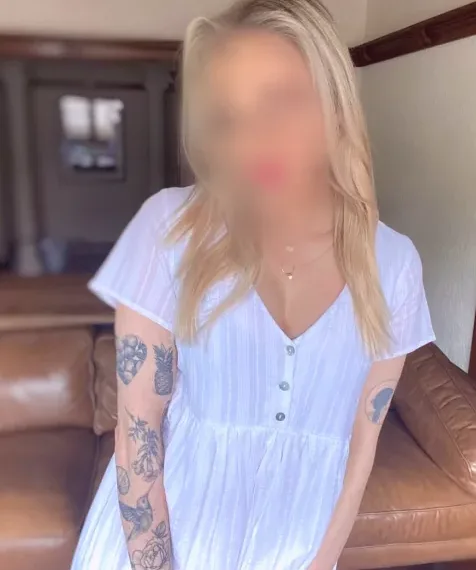 Alma, 40