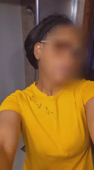 Laura, 39