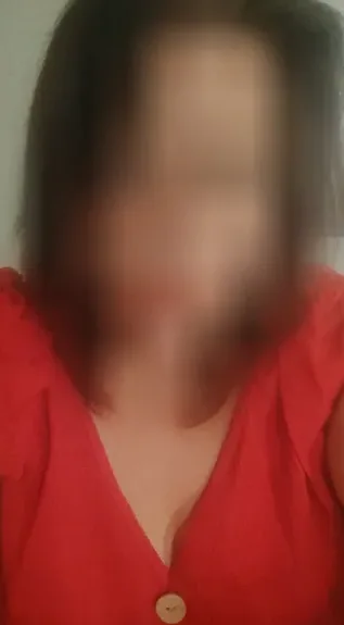 Laura, 37