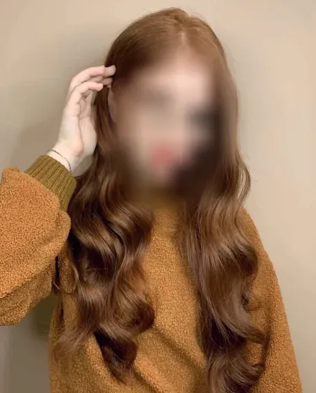 Marianne, 24