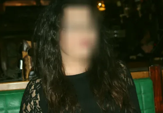 Signe, 24
