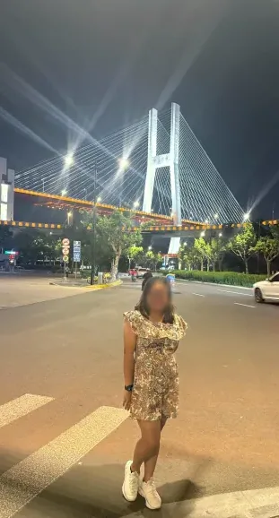 Sofia, 34